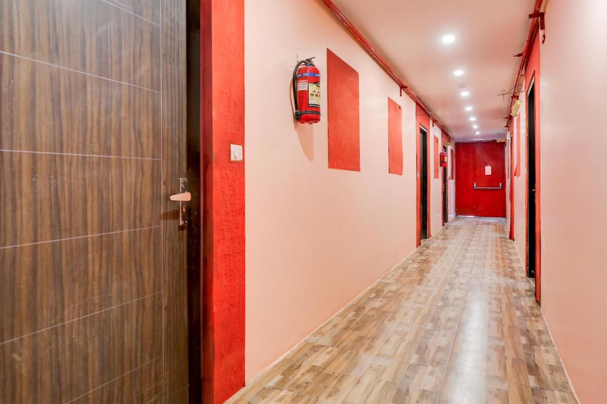 Super Hotel O S J Residency Delhi  Exterior foto